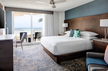 Studio Suite, 1 King Bed, Balcony, Ocean View (Ocean View)