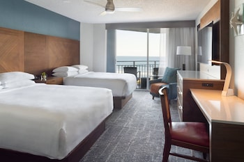 Studio Suite, 2 Queen Beds, Partial Ocean View