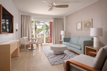 Studio Suite, 1 King Bed, Balcony, Resort View (Mobility Accessible, Tub)