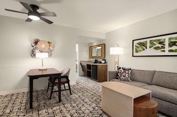 Suite, 2 Queen Beds, Accessible (Mobility & Hearing, Roll-in Shower)