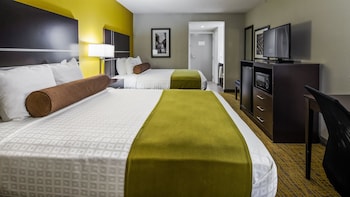 Standard Room, 2 Queen Beds, Non Smoking, Refrigerator & Microwave