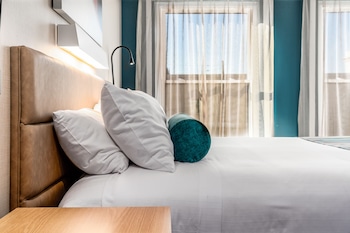 Room, 1 King Bed