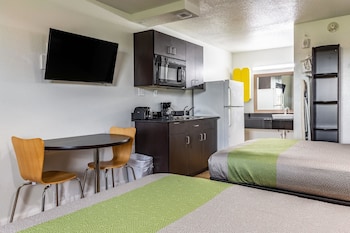 Deluxe Room, 2 Double Beds, Non Smoking, Kitchenette