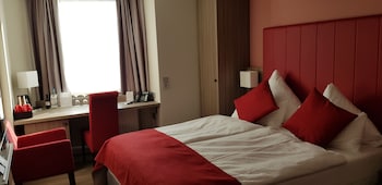 Comfort Room, 1 Queen Bed