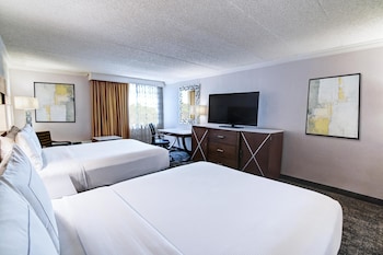 Deluxe Room, 2 Queen Beds