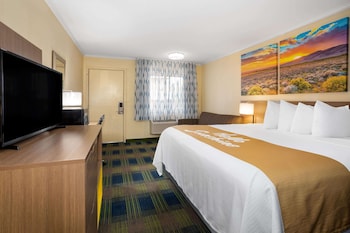 Room, 1 King Bed, Accessible, Non Smoking