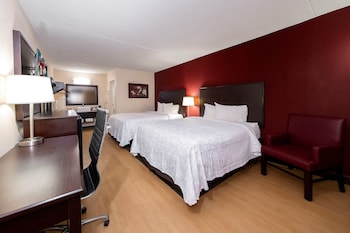 Deluxe Room, 2 Queen Beds (Smoke Free)