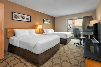 Standard Room, 2 Queen Beds, Non Smoking, Ground Floor