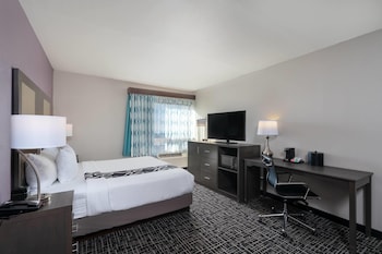 Room, 1 King Bed (Mobility Accessible)