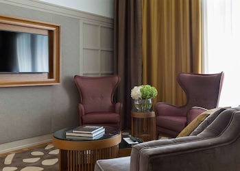 New Metropol Suite