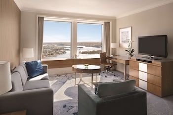 Horizon Spa Suite 1 King, Club Lounge Access (High Floor)