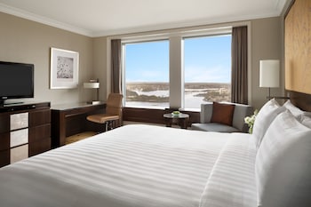 Executive Barangaroo Harbour 1 King (High Floor)