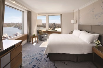 Horizon Sydney Harbour Suite 1 King, Club Lounge Access (High Floor)