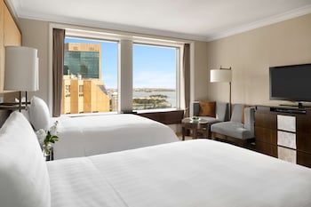 Executive Opera House City 2 Double Beds (High Floor)
