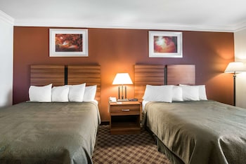 Standard Room, 2 Queen Beds, Non Smoking