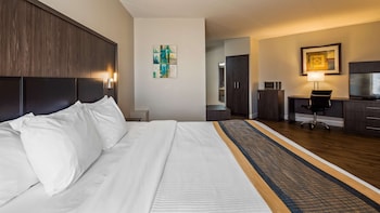 Suite, 1 King Bed, Non Smoking, Balcony (Shower Only;with Sofabed)