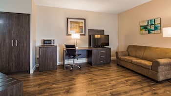 Suite, 1 King Bed, Non Smoking, Refrigerator & Microwave (Shower Only;with Sofabed)