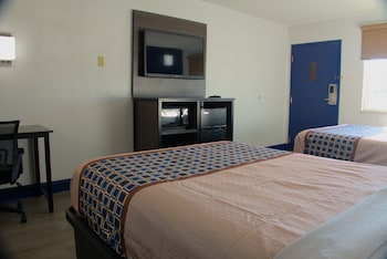 Room, 2 Double Beds, Smoking
