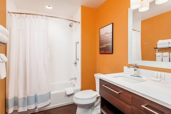 Studio, 2 Queen Beds (Mobility Accessible, Tub)