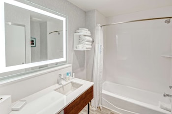 Room, 2 Queen Beds, Accessible (Hearing)
