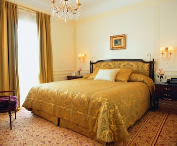 Suite (Diplomatic)