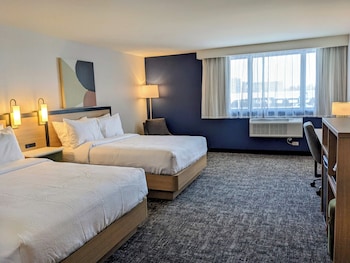 Room, 2 Queen Beds