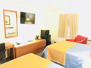 Standard Room, 2 Double Beds, Non Smoking