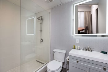 Queen Suite