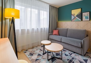 Room, 1 King Bed, Kitchenette