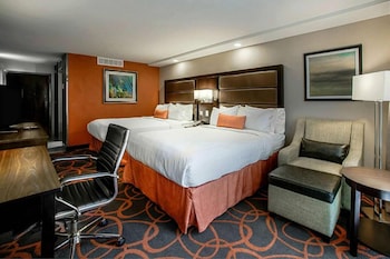 Standard Room, 2 Queen Beds, Non Smoking