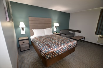 Room, 1 Queen Bed, Non Smoking, Refrigerator & Microwave