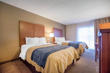 Standard Room, 2 Double Beds, Non Smoking, Ground Floor