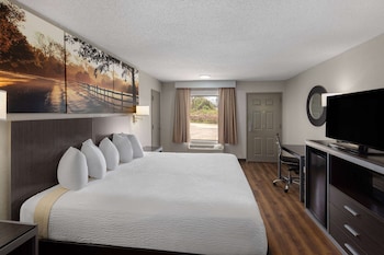 Room, 1 King Bed, Accessible, Non Smoking
