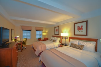 Deluxe Room, 2 Queen Beds