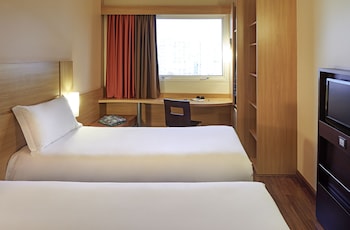 Standard Room, 2 Twin Beds