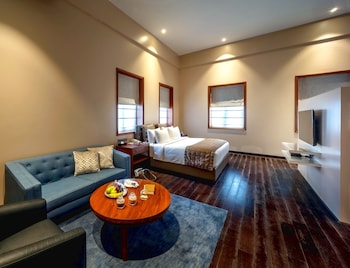Premier Club Room with Executive Lounge Access, Garden View
