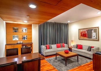 Luxury Suite