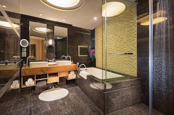 Executive Room, 1 King Bed