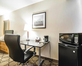 Standard Room, 1 Queen Bed with Sofa bed, Non Smoking