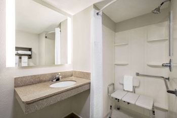 Room, 1 King Bed, Accessible, Non Smoking (Newly Renovated)