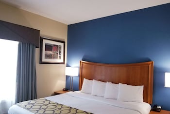 Studio Suite, 1 King Bed, Accessible, Non Smoking (Mobility)