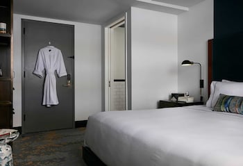 Room, 1 King Bed, Accessible (Gallery)