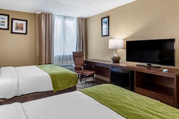 Standard Room, 2 Double Beds, Non Smoking