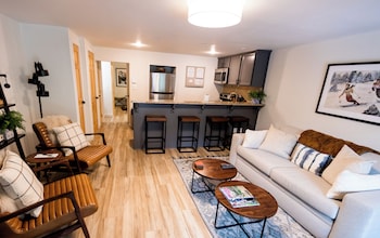 Traditional Condo, 2 Queen Beds, Kitchen (2 bedroom 2 bath condo)