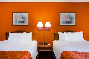 Room, 2 Queen Beds, Non Smoking (Efficiency)