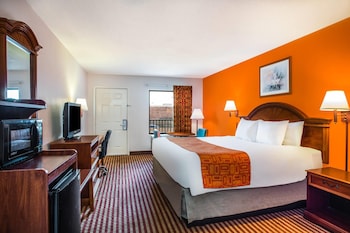 Standard Room, 1 King Bed