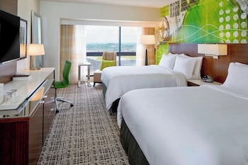 Room, 2 Queen Beds, City View