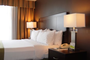 Standard Room, 1 Double Bed, Accessible Bathtub (Accessible Tub)