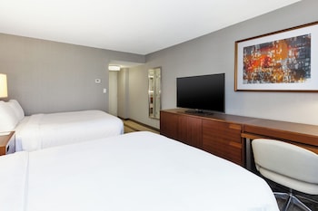 Premium Room, 2 Queen Beds, Accessible Bathtub (Communications, Accessible Tub)