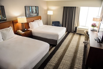 Standard Room, 2 Double Beds, Accessible (Communications, Roll-In Shower)